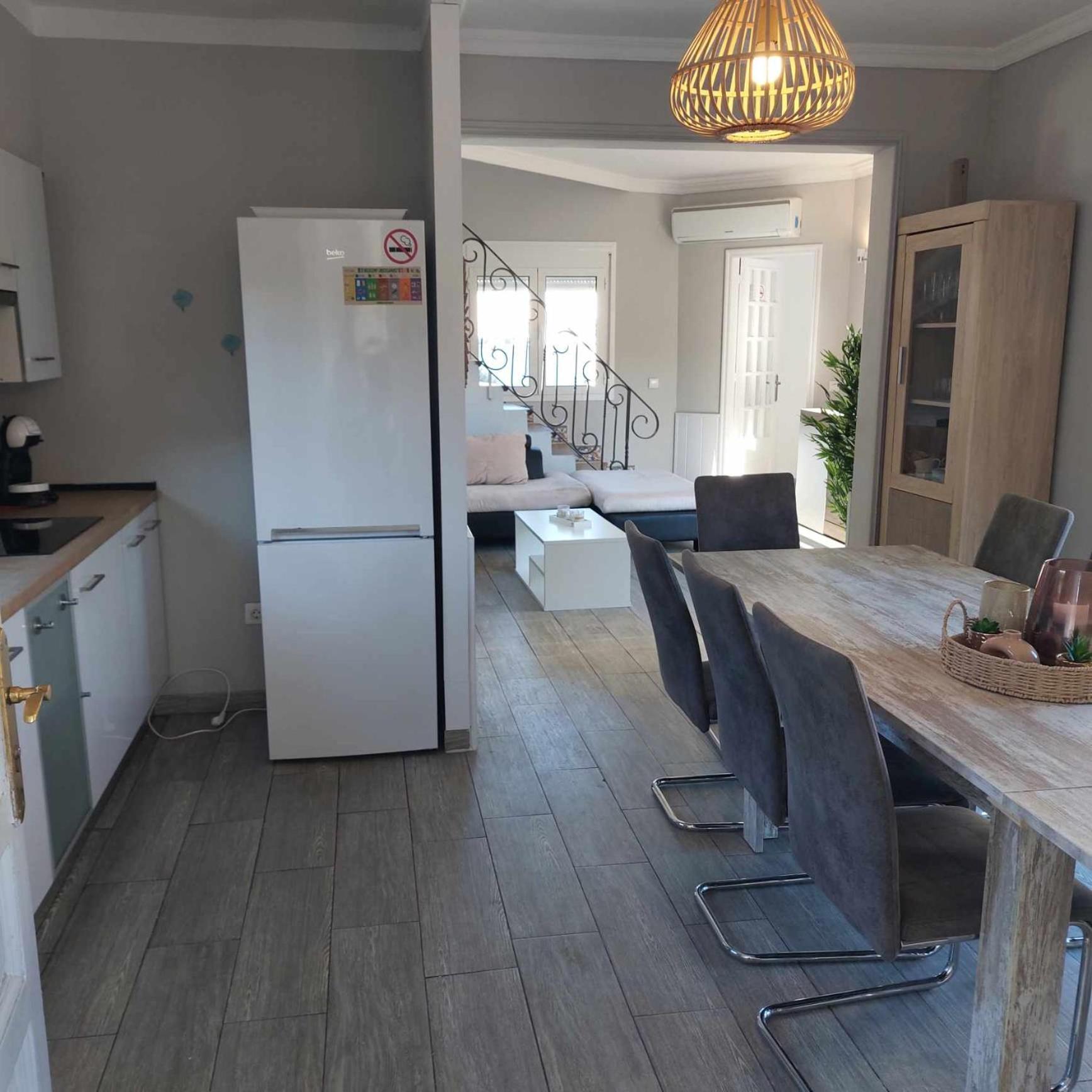 Villa Voor 8 Personen Met Zwembad 칼라파트 외부 사진