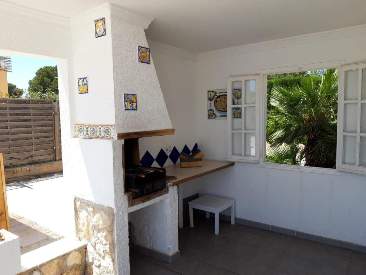 Villa Voor 8 Personen Met Zwembad 칼라파트 외부 사진